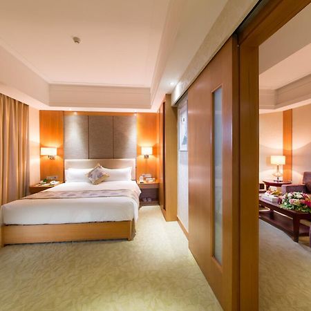 The Grand Plaza Hotel Ji'an  Extérieur photo