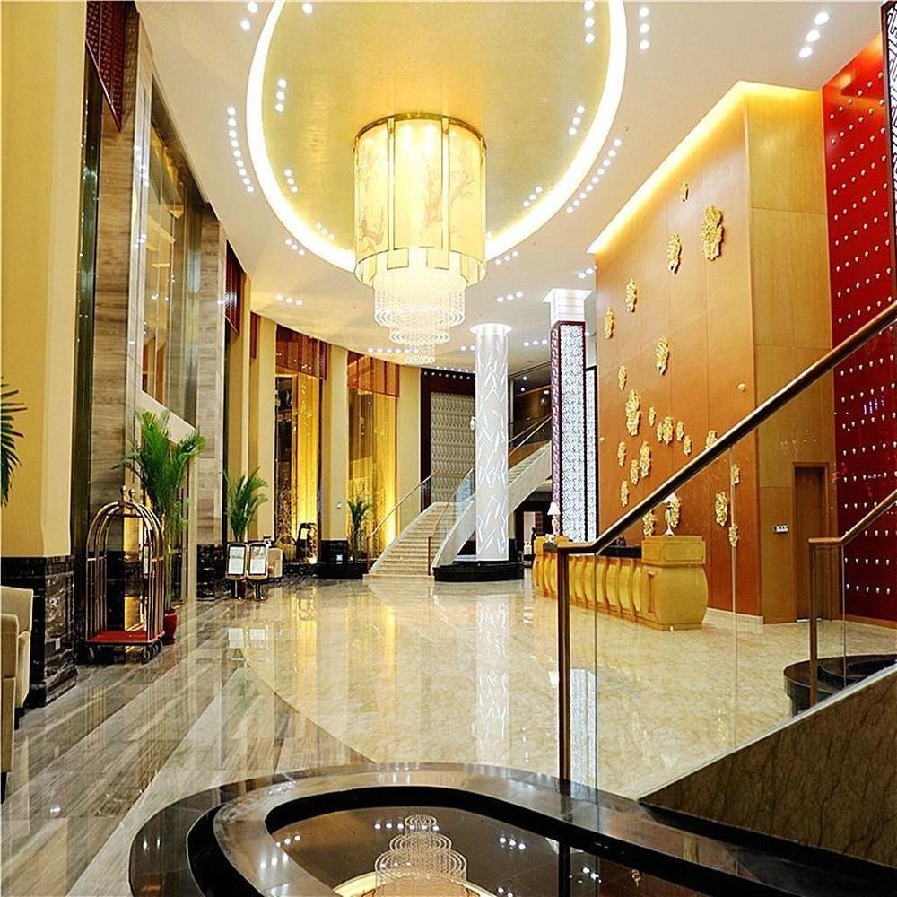 The Grand Plaza Hotel Ji'an  Extérieur photo