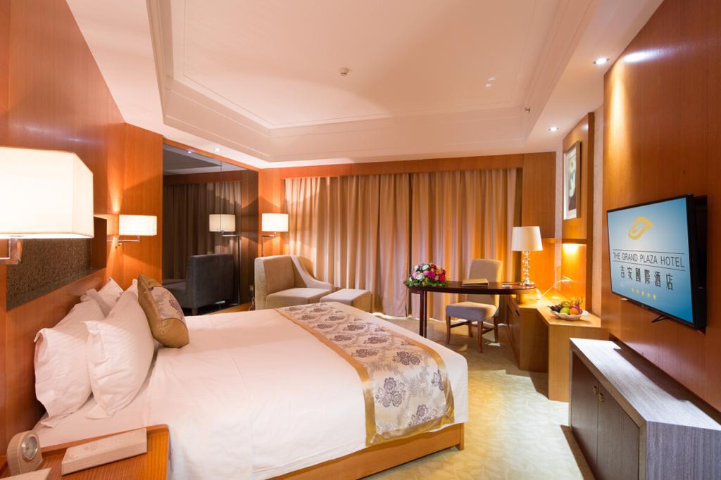 The Grand Plaza Hotel Ji'an  Extérieur photo