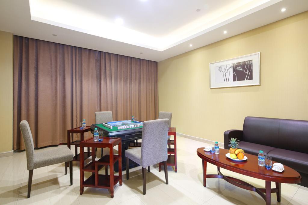 The Grand Plaza Hotel Ji'an  Extérieur photo