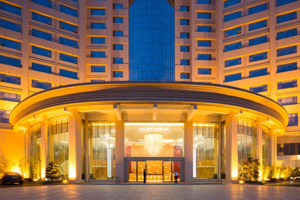 The Grand Plaza Hotel Ji'an  Extérieur photo